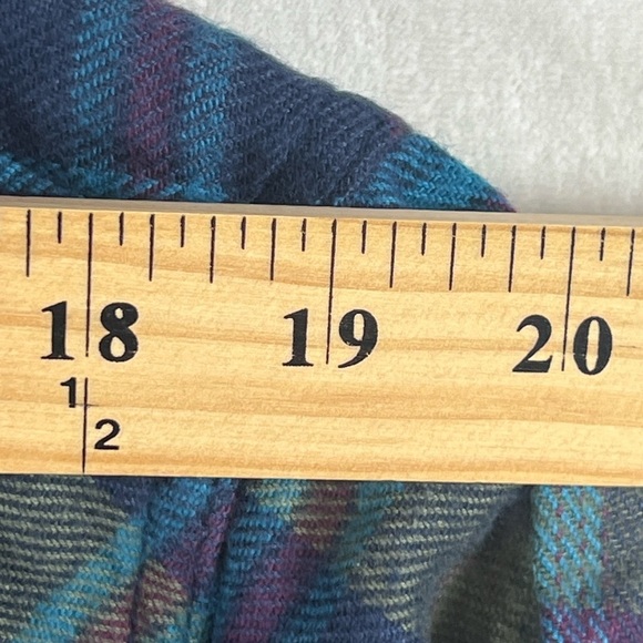 NWT Ariat L Blue Green Casual Retro Fit Plaid Pearl Button Snap Flannel Shirt - Picture 7 of 8